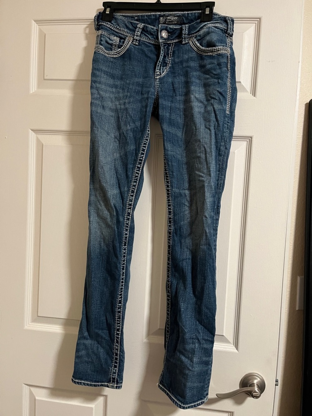 Silver Jeans Women's Boot Cut Denim in Medium Blue Wash